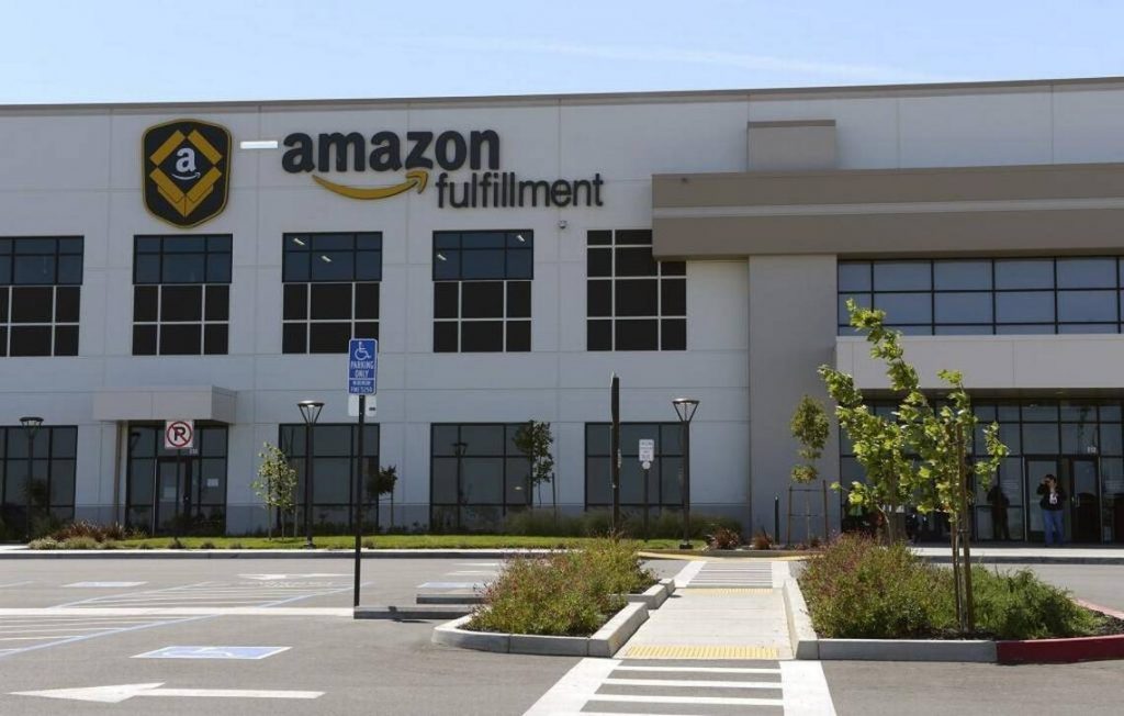 Amazon Fulfillment Company Tour Image