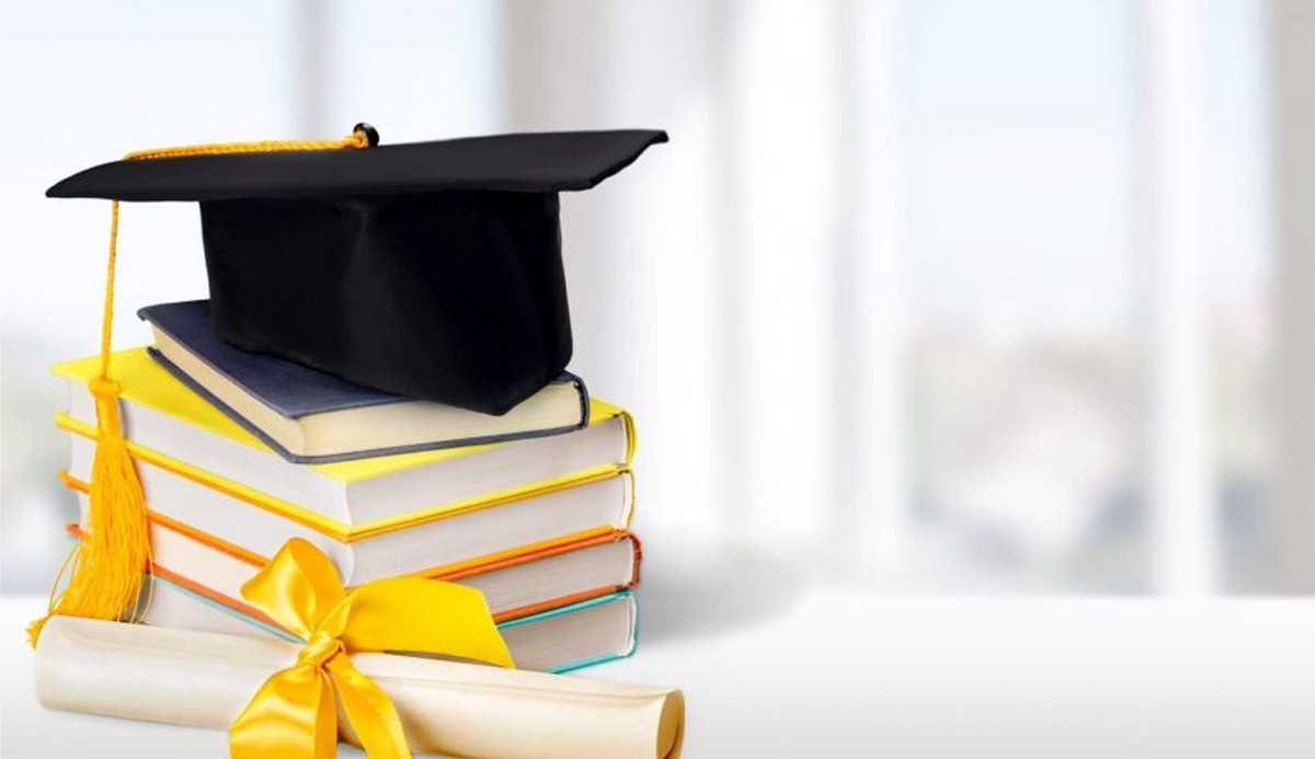 Scholarship Graduate Image